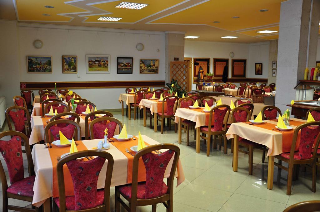 Tatra Hotel Poprad Exterior photo